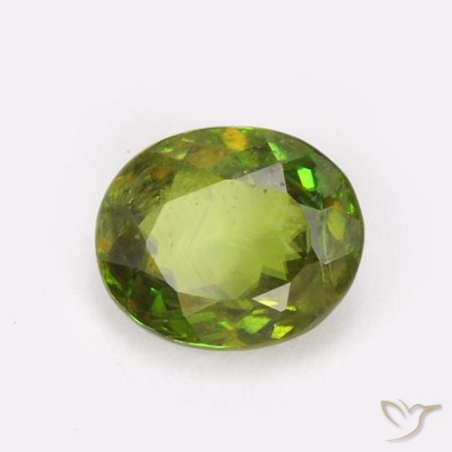 Sfene Verde foresta naturale da 0.92 ct, Ovale, VS-SI