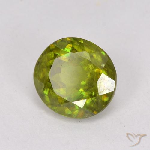 Sfene Caldo bosco verde naturale da 0.95 ct, Ovale, VS-SI