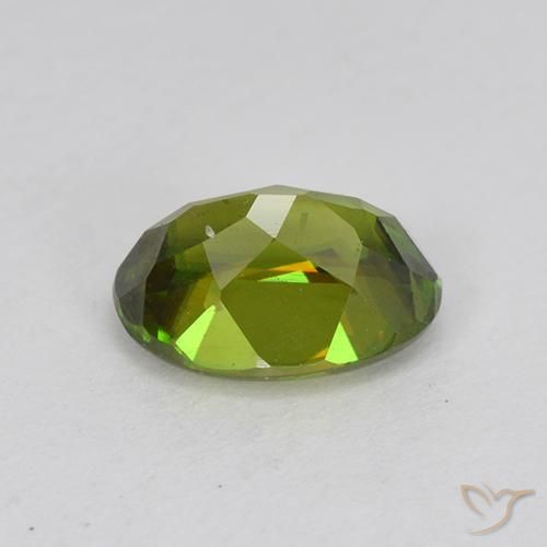 Sfene Verde foresta naturale da 1.03 ct, Ovale, VVS-VS