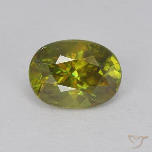 0.73ct Naturale Verde medio-scuro Sfene, Ovale, VVS-VS