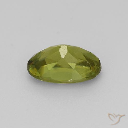 Sfene Caldo terroso verde naturale da 0.57 ct, Ovale, VS