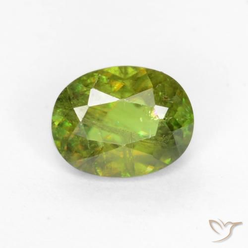 0.66ct Naturale Verde foresta Sfene, Ovale, SI