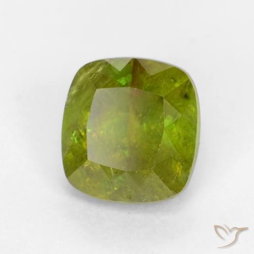 Sfene Caldo terroso verde naturale da 0.68 ct, Cuscino, SI