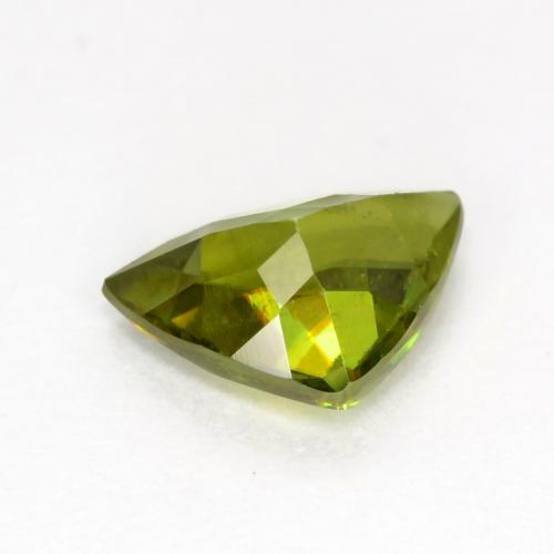 Sfene Caldo terroso verde naturale da 0.50 ct, Taglio trillion, VS-SI