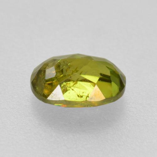 Sfene naturale verde da 0,54 ct, taglio ovale, VS-SI