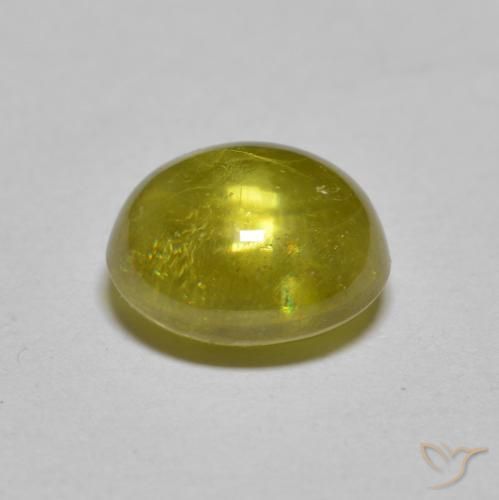 Sfene Caldo terroso verde naturale da 2.52 ct, Ovale, Trasparente