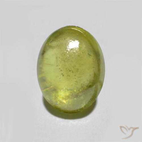 Sfene Verde terroso chiaro naturale da 2.07 ct, Ovale, Traslucido