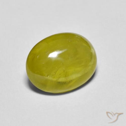 Sfene Caldo bosco verde naturale da 2.34 ct, Ovale, Trasparente