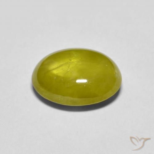 Sfene Caldo bosco verde naturale da 2.34 ct, Ovale, Trasparente