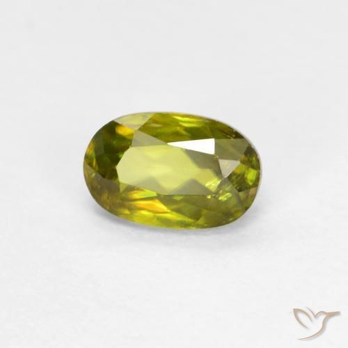 Sfene Caldo bosco verde naturale da 0.56 ct, Ovale, VS