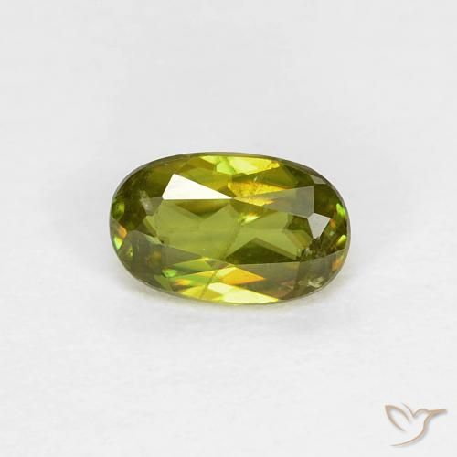 Sfene Caldo terroso verde naturale da 0.50 ct, Ovale, VS