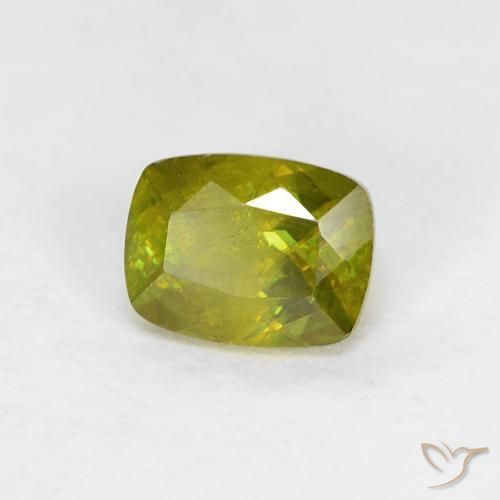 Sfene Caldo bosco verde naturale da 0.54 ct, Cuscino, VS