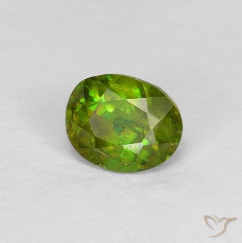 Sfene Verde acceso naturale da 0.48 ct, Ovale, VS