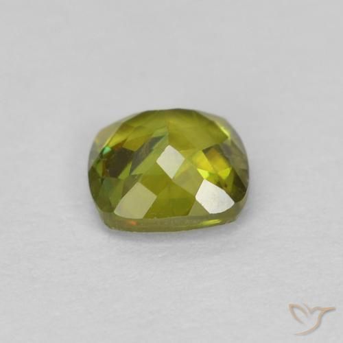 Sfene Verde medio naturale da 0.48 ct, Cuscino, VVS-VS