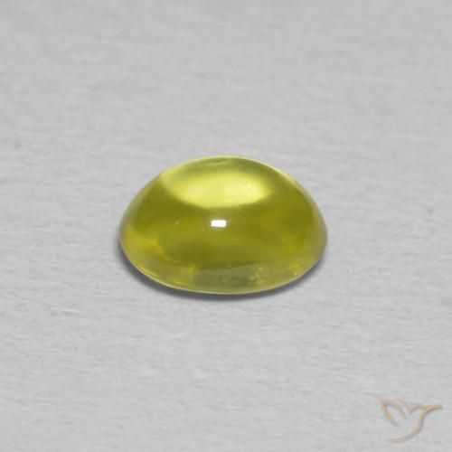 Sfene Caldo bosco verde naturale da 0.85 ct, Ovale, Trasparente