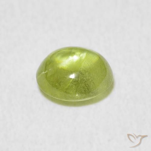Sfene Verde lime naturale da 0.74 ct, Ovale, Trasparente