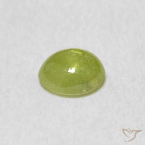 Sfene Verde lime naturale da 0.84 ct, Ovale, Trasparente