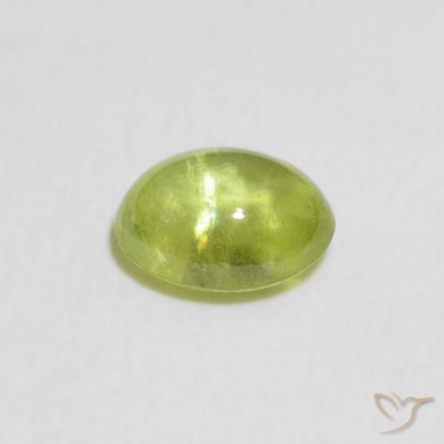 Sfene Verde oliva naturale da 0.72 ct, Ovale, Trasparente