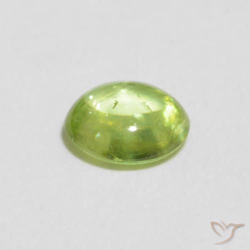 Sfene Verde acceso naturale da 0.65 ct, Ovale, Trasparente