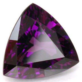 Spinello naturale viola da 1,65 ct, trillion, VVS