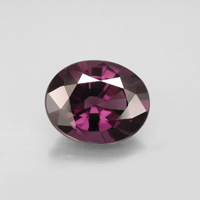Spinello naturale  da 3,04 ct, taglio ovale, VVS