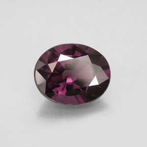 Spinello naturale  da 3,04 ct, taglio ovale, VVS