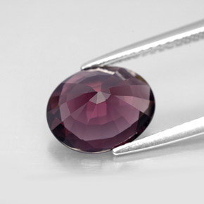 Spinello naturale  da 3,04 ct, taglio ovale, VVS