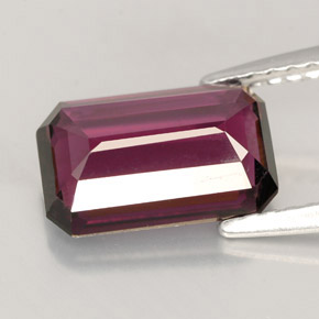 Spinello naturale  da 2,47 ct, taglio smeraldo, VVS-VS