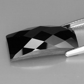 Spinello naturale nero da 13,88 ct, baguette, opaco