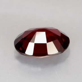 Spinello naturale  da 2,11 ct, taglio ovale, VS