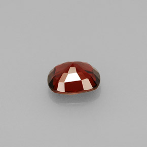 Spinello naturale  da 0,76 ct, taglio a cuscino, VS