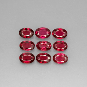 Spinello naturale rosso da  ct, taglio ovale, VS