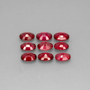 Spinello naturale rosso da  ct, taglio ovale, VS