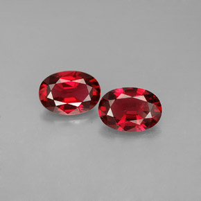 Spinello naturale rosso da  ct, taglio ovale, VS