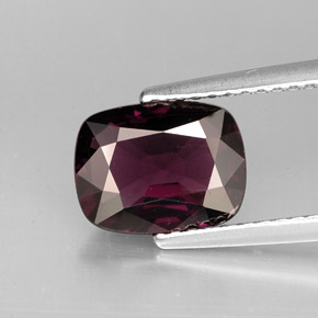 Spinello naturale  da 2,28 ct, taglio a cuscino, VVS-VS