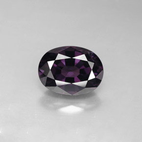 Spinello naturale  da 2,61 ct, taglio ovale, VVS-VS