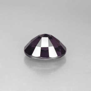 Spinello naturale  da 2,61 ct, taglio ovale, VVS-VS