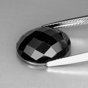 Spinello naturale nero da 9,20 ct, taglio ovale, opaco