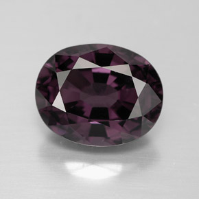 Spinello naturale  da 3,69 ct, taglio ovale, VVS-VS
