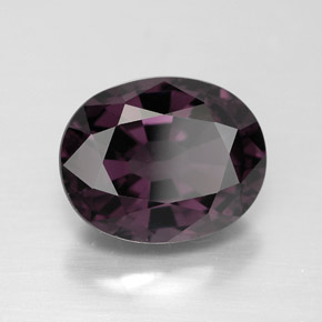 Spinello naturale  da 3,69 ct, taglio ovale, VVS-VS