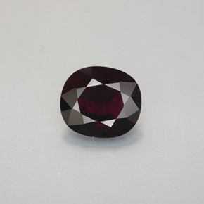 Spinello naturale  da 1,95 ct, taglio a cuscino, VVS-VS