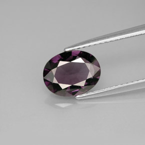 Spinello naturale  da 2,02 ct, taglio ovale, VVS-VS