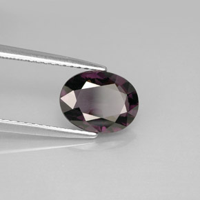 Spinello naturale  da 2,02 ct, taglio ovale, VVS-VS