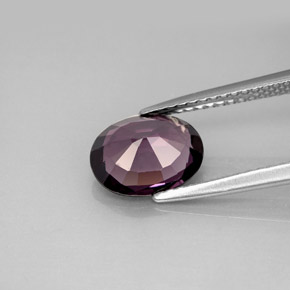 Spinello naturale  da 2,02 ct, taglio ovale, VVS-VS