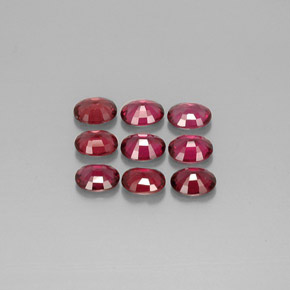 Spinello naturale rosso da  ct, taglio ovale, VS