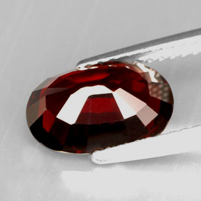 Spinello naturale  da 3,03 ct, taglio ovale, VVS-VS