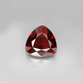 Spinello naturale  da 2,29 ct, trillion, VS