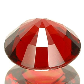 Spinello naturale rosso da 0,70 ct, taglio rotondo, VS