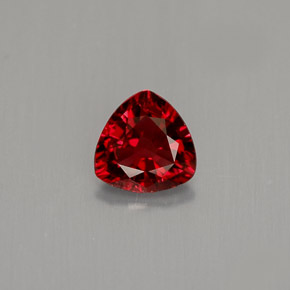 Spinello naturale  da 0,50 ct, trillion, VVS-VS