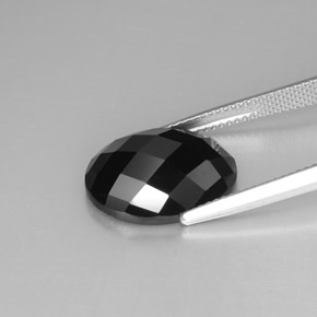 Spinello naturale nero da 10,83 ct, taglio ovale, opaco